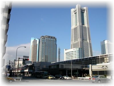 �����h�}�[�N�^���[�ƍ��ؒ��w�B