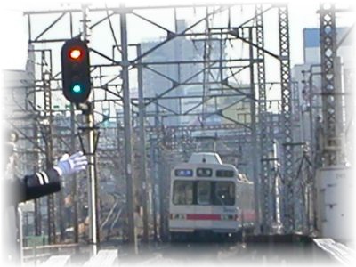 �d�Ԃ��i�����邻�̐�ɂ́c�B