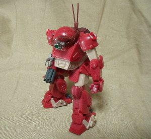 ブルーティッシュドッグは右腕をたたんだポーズがかっこいい