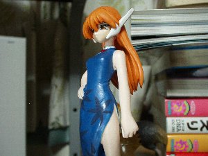 チャイナセリオさん。目つき悪いです