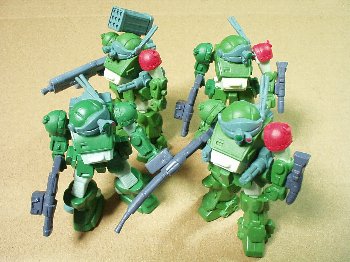 左奥の機体が持ってるのはダイビングビートルの銃