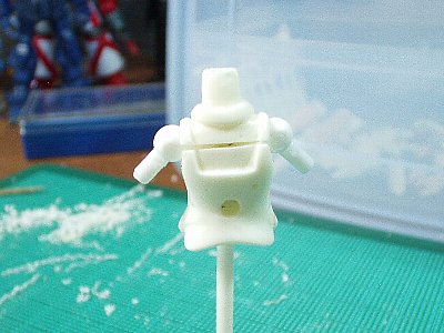 背中の丸い穴はfigmaスタンド用