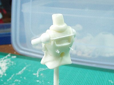 可動部に接着剤が流れないように注意