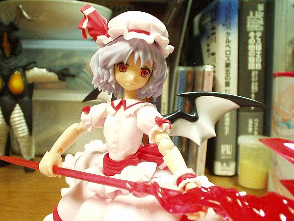 服は艶消し、肌部分は半光沢を軽く噴いてます