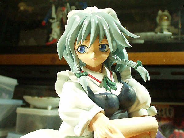 シャツのボタンを金属に置き換えたけど効果ゼロ