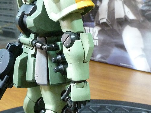 クラッカーを左に付けとけばマシンガン中でも使える