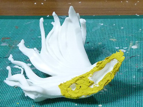 こんだけ大きいのが三個もあったら軽量化したくもなるさ