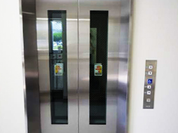 施設 FACILITY